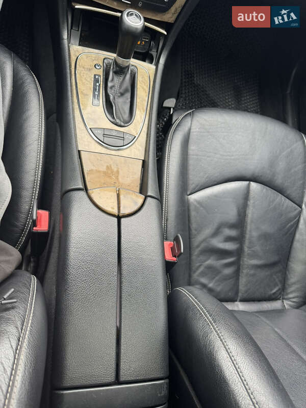 Седан Mercedes-Benz E-Class 2007 в Сарнах