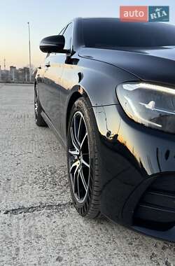 Седан Mercedes-Benz E-Class 2021 в 