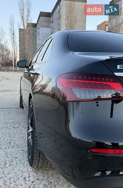 Седан Mercedes-Benz E-Class 2021 в 