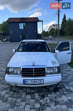 Седан Mercedes-Benz E-Class 1988 в Зіньківі