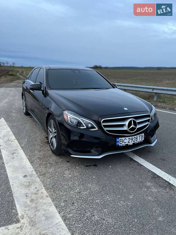 Седан Mercedes-Benz E-Class 2015 в Городке