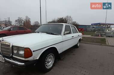 Седан Mercedes-Benz E-Class 1979 в Конотопі