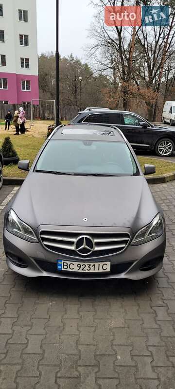 Универсал Mercedes-Benz E-Class 2013 в Новояворовске