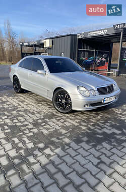 Седан Mercedes-Benz E-Class 2002 в Виноградові