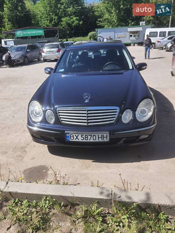 Седан Mercedes-Benz E-Class 2004 в Хмельницькому