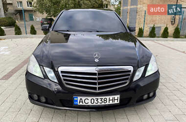 Седан Mercedes-Benz E-Class 2010 в Нововолынске