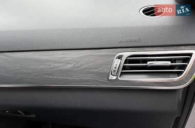 Седан Mercedes-Benz E-Class 2013 в 