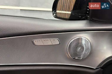 Седан Mercedes-Benz E-Class 2017 в 