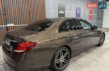 Седан Mercedes-Benz E-Class 2017 в 