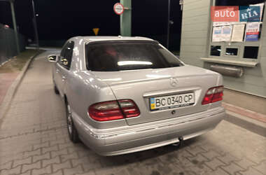 Седан Mercedes-Benz E-Class 2001 в Дрогобичі