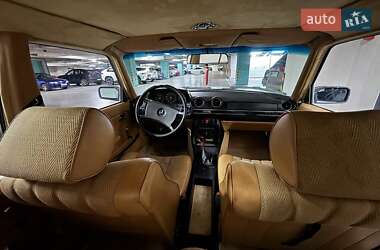 Седан Mercedes-Benz E-Class 1982 в Одессе