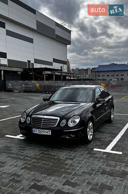 Седан Mercedes-Benz E-Class 2006 в Буске