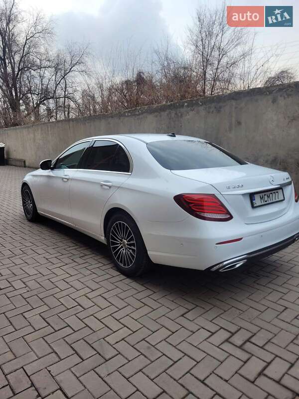 Седан Mercedes-Benz E-Class 2017 в Кривому Розі