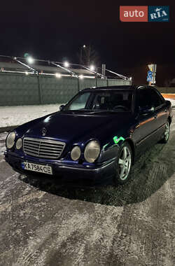 Седан Mercedes-Benz E-Class 2000 в Бердичеві