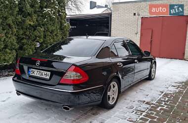 Седан Mercedes-Benz E-Class 2007 в Луцьку