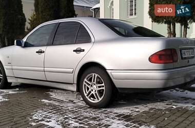 Седан Mercedes-Benz E-Class 1999 в Здолбуніві