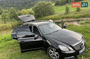 Универсал Mercedes-Benz E-Class 2011 в Львове