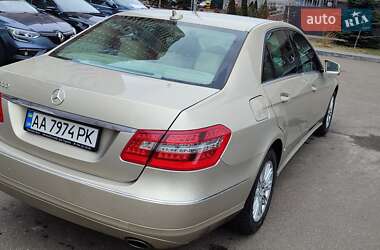 Седан Mercedes-Benz E-Class 2011 в 