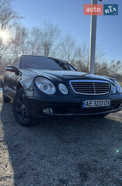 Седан Mercedes-Benz E-Class 2003 в Запоріжжі