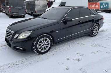 Седан Mercedes-Benz E-Class 2009 в Хмельницькому