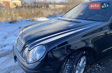 Седан Mercedes-Benz E-Class 2005 в Ужгороді