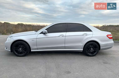 Седан Mercedes-Benz E-Class 2012 в Виннице