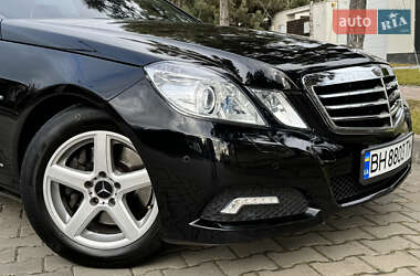 Седан Mercedes-Benz E-Class 2009 в Одессе