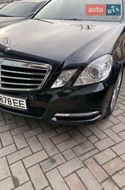 Седан Mercedes-Benz E-Class 2012 в Києві