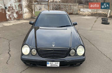 Седан Mercedes-Benz E-Class 2001 в Кривом Роге