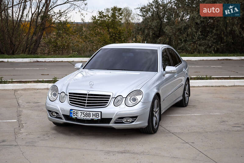 Седан Mercedes-Benz E-Class 2007 в Миколаєві