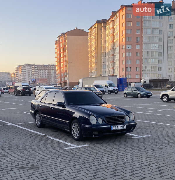 Mercedes-Benz E-Class 2001