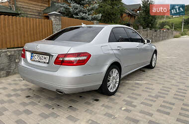 Седан Mercedes-Benz E-Class 2011 в 
