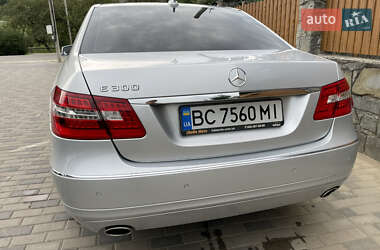 Седан Mercedes-Benz E-Class 2011 в 