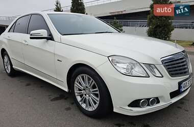 Седан Mercedes-Benz E-Class 2011 в Києві