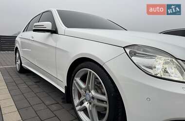 Седан Mercedes-Benz E-Class 2012 в Мукачевому