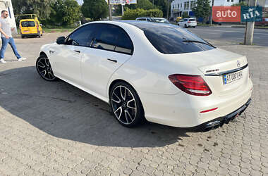 Седан Mercedes-Benz E-Class 2017 в 