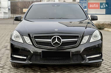 Седан Mercedes-Benz E-Class 2012 в Рівному