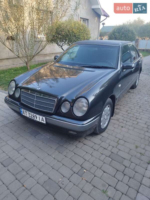 Mercedes-Benz E-Class 1997