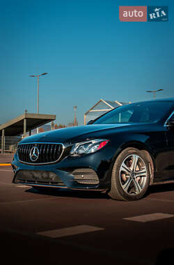 Седан Mercedes-Benz E-Class 2017 в 
