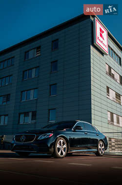 Седан Mercedes-Benz E-Class 2017 в 
