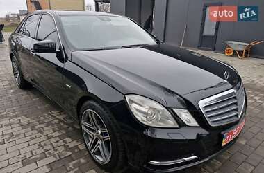 Седан Mercedes-Benz E-Class 2011 в Миргороді