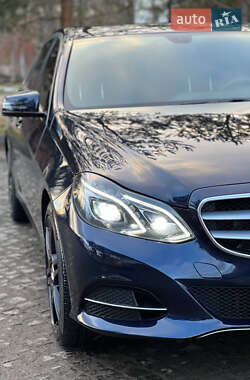 Седан Mercedes-Benz E-Class 2015 в 
