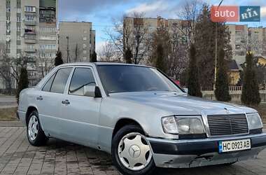 Седан Mercedes-Benz E-Class 1985 в Дрогобичі