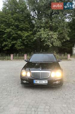 Седан Mercedes-Benz E-Class 2008 в Володимирці