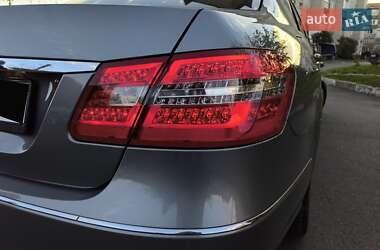 Седан Mercedes-Benz E-Class 2012 в 