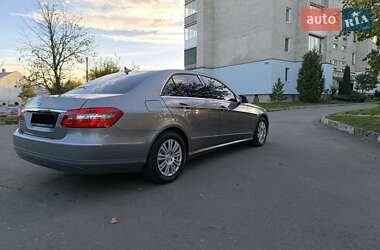 Седан Mercedes-Benz E-Class 2012 в 