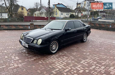 Седан Mercedes-Benz E-Class 2000 в Рівному