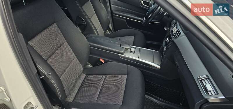 Универсал Mercedes-Benz E-Class 2013 в Житомире