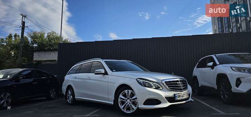 Универсал Mercedes-Benz E-Class 2013 в Житомире