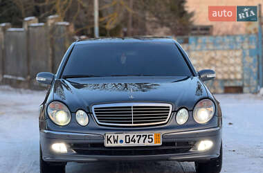 Седан Mercedes-Benz E-Class 2005 в Тернополі